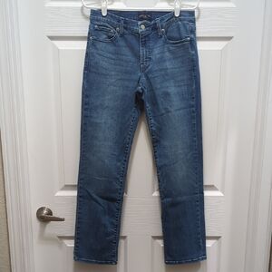 Lucky Brand Sweet Mid Rise Straight 8/29A